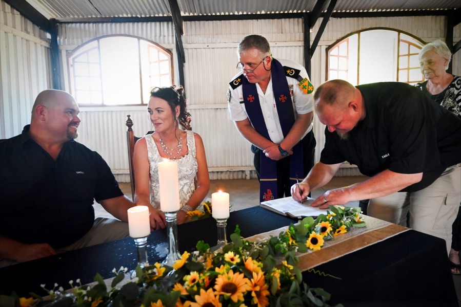 Wedding ceremony by Dr. Gerrit Rademeyer in Bedfordview