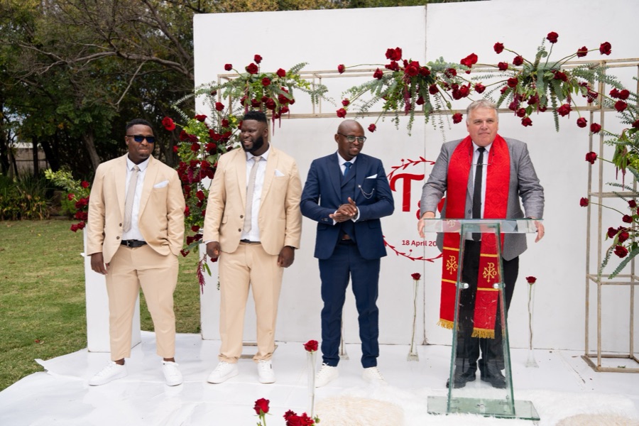Wedding ceremony by Dr. Gerrit Rademeyer in Bedfordview